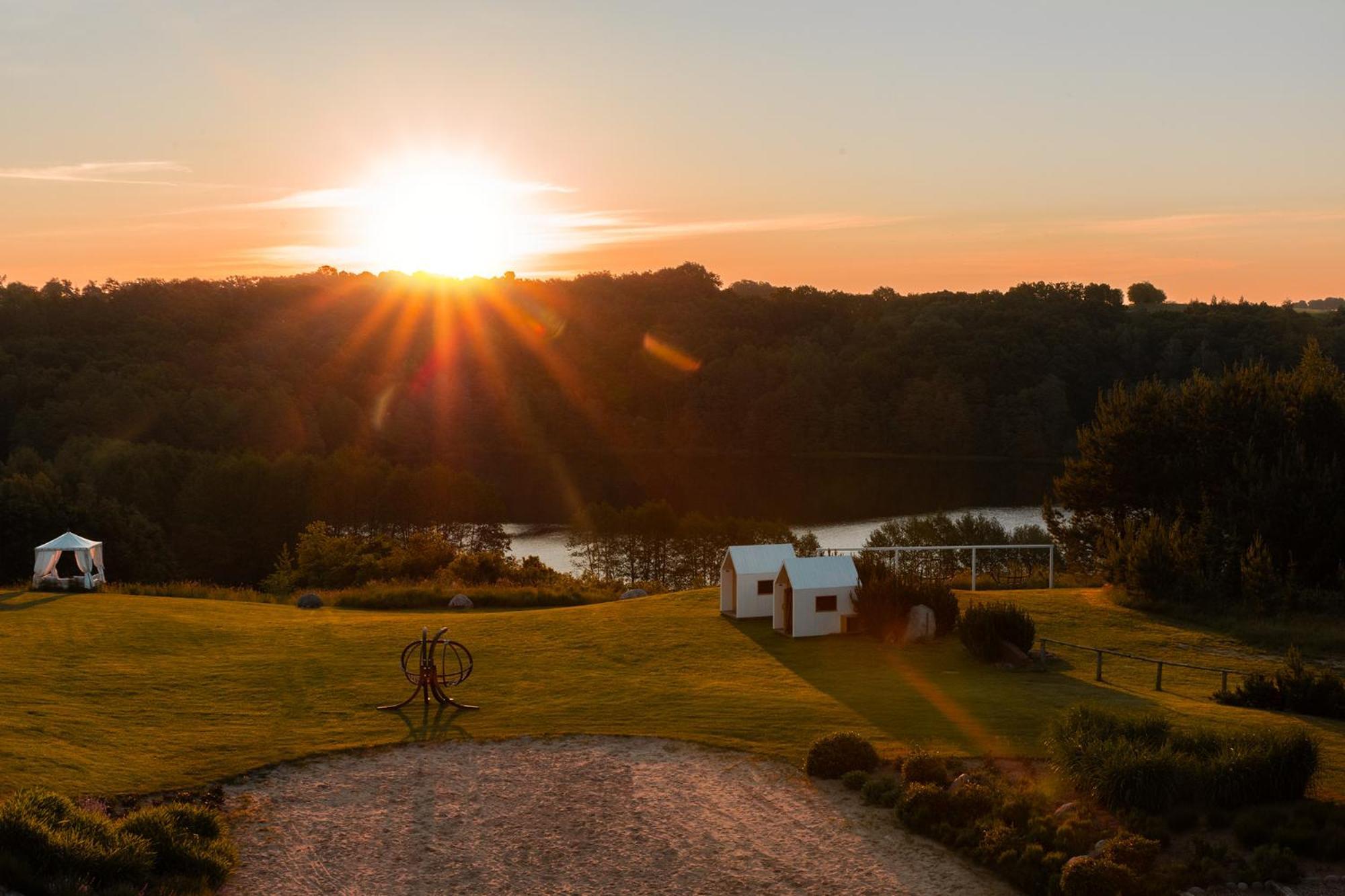 Osada Gleboczek. Vine Resort&Spa Wielki Głęboczek Екстериор снимка