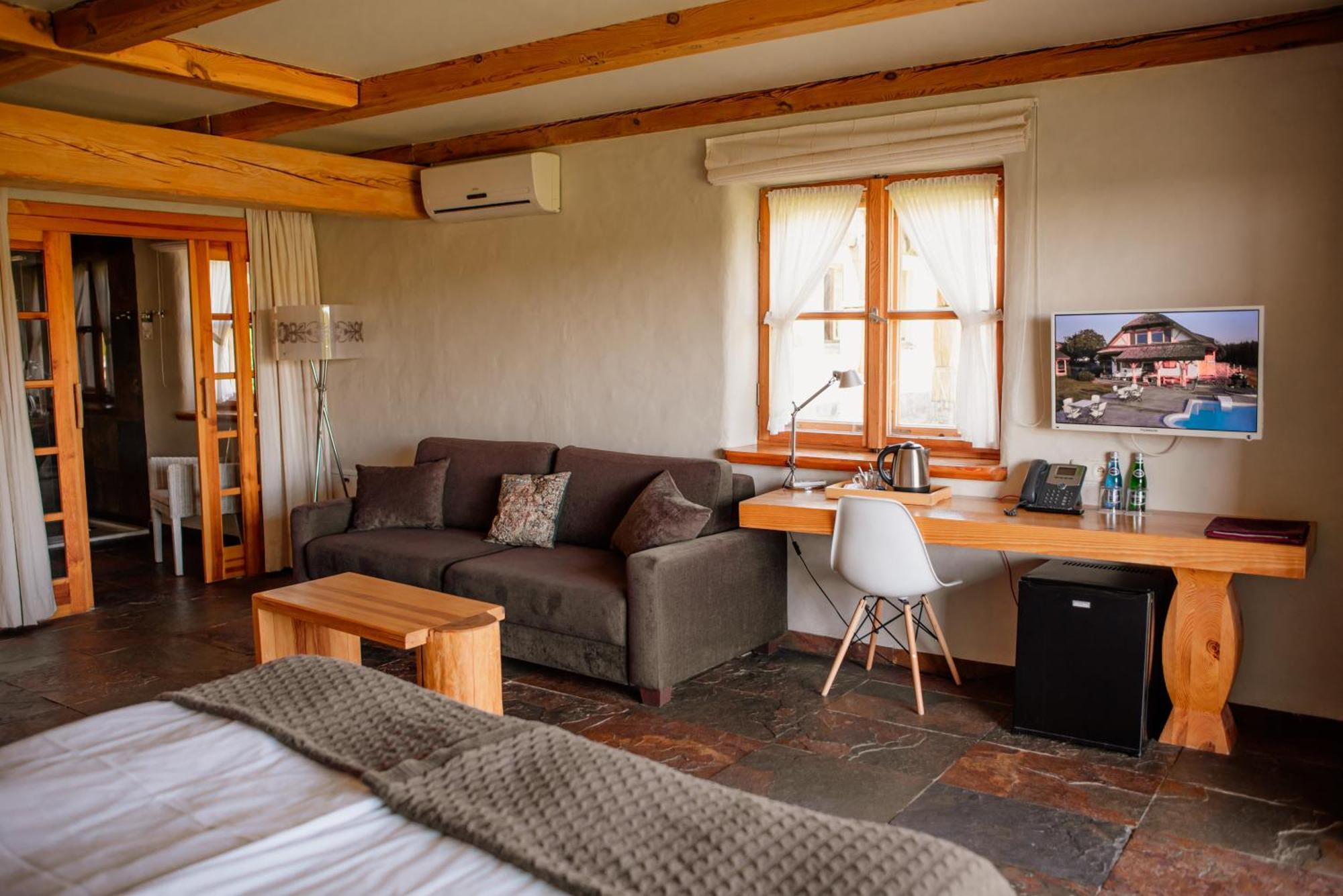 Osada Gleboczek. Vine Resort&Spa Wielki Głęboczek Екстериор снимка